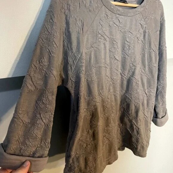 Vince Textured Crinkle Sweatshirt in Gray Women's Size XS - Picture 9 of 13